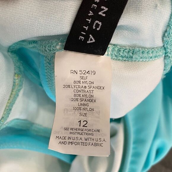 La Blanca One Piece Swimsuit Mesh Belt Panel - Picture 5 of 7